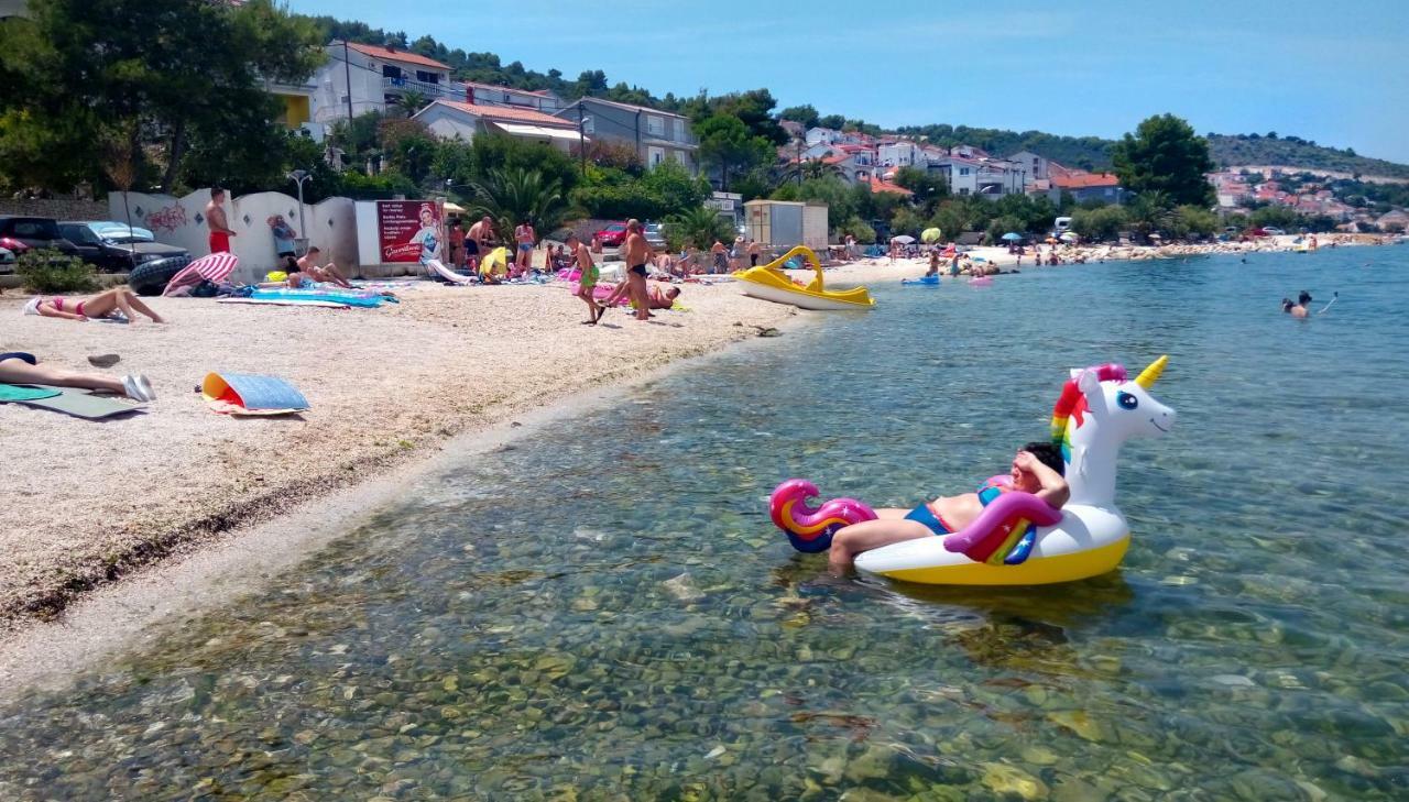 Apartments Dora Trogir Eksteriør billede